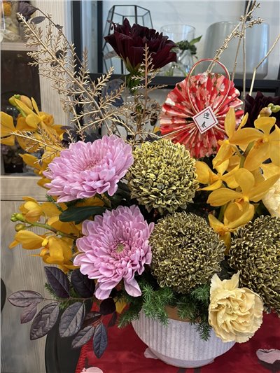 新春花開金喜迎春